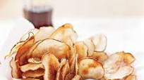 Potato Chips with Blue Cheese Dip Potato Chips with Blue Cheese Dip
