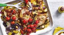 Tomato-coated pork traybake with potatoes Tomato-coated pork traybake with potatoes