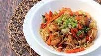 Shirataki Noodles with Shrimp Stir-Fry Shirataki Noodles with Shrimp Stir-Fry