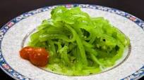 Stem Lettuce Salad (凉拌莴笋) Stem Lettuce Salad (凉拌莴笋)