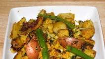 Aloo Gobi – Potatoes With Cauliflower Aloo Gobi – Potatoes With Cauliflower