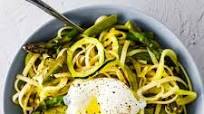 Spiralized Pasta with Egg and Asparagus Spiralized Pasta with Egg and Asparagus
