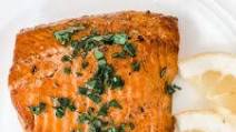 Easy Pan Seared Steelhead Trout with Lemon Butter Sauce Easy Pan Seared Steelhead Trout with Lemon Butter Sauce