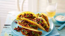 Tacos filled with chilli Tacos filled with chilli