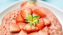 Naturally Pink Strawberry Pancakes Naturally Pink Strawberry Pancakes