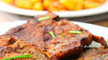 Pan-fried Pork Chops in Garlic-Onion Marinade Pan-fried Pork Chops in Garlic-Onion Marinade