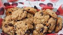 Essential Crunchy Oatmeal Cookie Essential Crunchy Oatmeal Cookie
