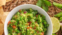 Skinny Green Pea Guacamole Skinny Green Pea Guacamole