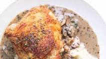 Whole30 + Keto Creamy Mushroom Chicken Thighs Whole30 + Keto Creamy Mushroom Chicken Thighs