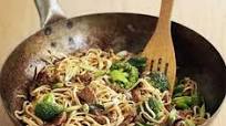 Quick beef & broccoli noodles Quick beef & broccoli noodles