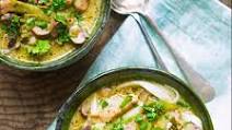Slow cooker Thai green curry with chicken Slow cooker Thai green curry with chicken