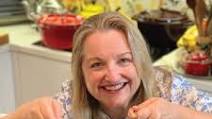 How to Cook a Whole Chicken in an Instant Pot How to Cook a Whole Chicken in an Instant Pot
