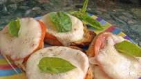 Baked Caprese Salad Baked Caprese Salad