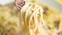 Spaghetti with Mushroom Herb Cream Sauce Spaghetti with Mushroom Herb Cream Sauce