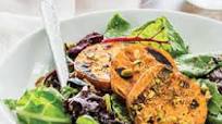 Peppercorn Pistachio Caesar-Style Salad with Chicken Peppercorn Pistachio Caesar-Style Salad with Chicken
