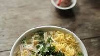 Bún Thang - Vietnamese Soup with Chicken, Pork, & Egg Bún Thang - Vietnamese Soup with Chicken, Pork, & Egg