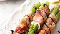 Prosciutto Wrapped Asparagus with Garlic and Herb Cheese Prosciutto Wrapped Asparagus with Garlic and Herb Cheese
