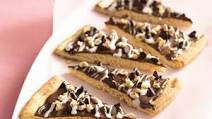 Chocolate-Hazelnut Pizza Chocolate-Hazelnut Pizza