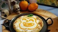 Pumpkin-Crust Halloween Pizza Pumpkin-Crust Halloween Pizza