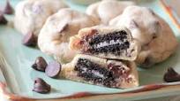 Itty Bitty Oreo Stuffed Chocolate Chip Cookies Itty Bitty Oreo Stuffed Chocolate Chip Cookies