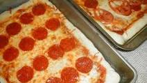 Pizza Hut Style Pizza Dough (Bread Machine) Pizza Hut Style Pizza Dough (Bread Machine)
