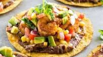 Tostadas de camarón con aderezo Tostadas de camarón con aderezo