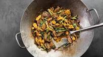 Thai Beef and Vegetable Stir-Fry (Phat Khii Mao) Thai Beef and Vegetable Stir-Fry (Phat Khii Mao)