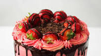 Chocolate Strawberry Buttercream Cake Chocolate Strawberry Buttercream Cake
