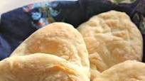 Easy 5-Ingredient Israeli Pita Bread Easy 5-Ingredient Israeli Pita Bread