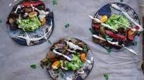 Easy Vegetarian Fajitas with Guacamole Easy Vegetarian Fajitas with Guacamole