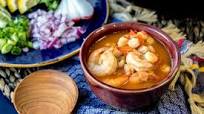 How to make shrimp pozole How to make shrimp pozole