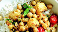 Chickpea Curry with Roasted Cauliflower and Tomatoes Chickpea Curry with Roasted Cauliflower and Tomatoes
