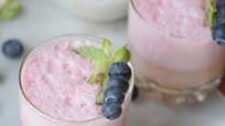 Berry Mint Yogurt Smoothie Berry Mint Yogurt Smoothie