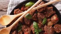 Stifado (Greek Lamb Stew with Red Wine) Stifado (Greek Lamb Stew with Red Wine)