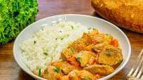 Receta de guiso de pavo con zanahorias y arroz. Cocina fácil. Receta de guiso de pavo con zanahorias y arroz. Cocina fácil.