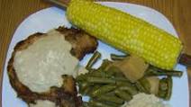 Southern Fried Pork Chops With Creamy Pan Gravy Southern Fried Pork Chops With Creamy Pan Gravy