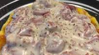 Creamed Chipped Beef on Chaffles Creamed Chipped Beef on Chaffles