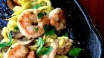 Low Carb Garlic Butter Shrimp Bowl Low Carb Garlic Butter Shrimp Bowl