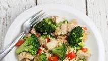 20-Minute Chicken and Rice Skillet Dinner Recipe 20-Minute Chicken and Rice Skillet Dinner Recipe