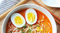 Easy Spicy & Creamy Garlic Sriracha Ramen Recipe Easy Spicy & Creamy Garlic Sriracha Ramen Recipe