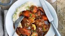 Slimming World’s slow cooked beef Bourguignon Slimming World’s slow cooked beef Bourguignon