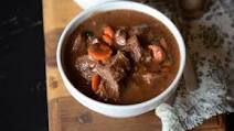 Low FODMAP Slow Cooker Beef Bourguignon - Dump and Go Dinner Low FODMAP Slow Cooker Beef Bourguignon - Dump and Go Dinner
