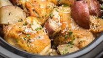 Slow-Cooker Garlic-Parmesan Chicken Slow-Cooker Garlic-Parmesan Chicken