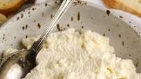 Homemade Ricotta Cheese (4 ingredients) Homemade Ricotta Cheese (4 ingredients)