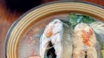 Sinigang na Bangus sa Bayabas Sinigang na Bangus sa Bayabas