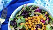 Zesty Greek-Inspired Salad with Crispy Chickpeas Zesty Greek-Inspired Salad with Crispy Chickpeas