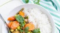 30+ Dump and Go Spring Slow Cooker Recipes: Veggie Coconut Curry 30+ Dump and Go Spring Slow Cooker Recipes: Veggie Coconut Curry