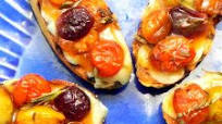Rosemary Cheese Bruschetta with Cherry Tomatoes, Grapes & Mango Rosemary Cheese Bruschetta with Cherry Tomatoes, Grapes & Mango