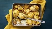 Roast cauliflower with cashew nuts Roast cauliflower with cashew nuts