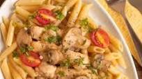 Chicken Marsala with Fresh Tomatoes Chicken Marsala with Fresh Tomatoes